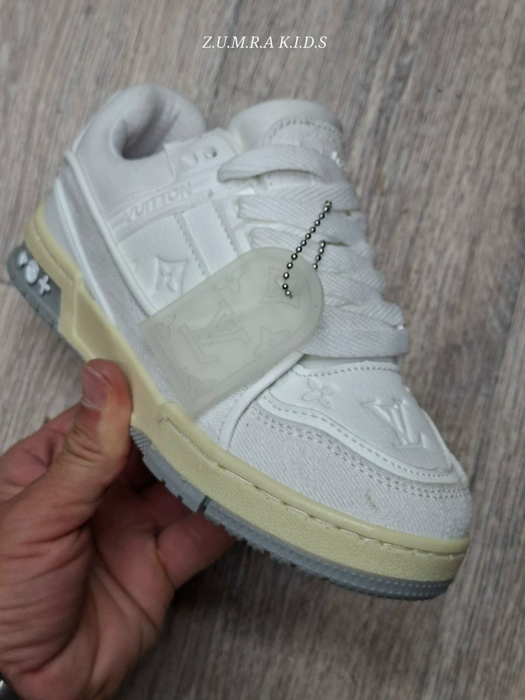 кроссовки louis vuitton,louis vuitton кроссовки мужские,кроссовки луи виттон trainer,луи витон зелёные кросовки,кроссовки louis vuitton trainer