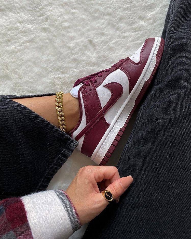 nike dunk low bordeaux,кроссовки nike dunk sb low,nike dunk low "team red",кроссовки nike dunk low michigan state,кроссовки nike dunk low