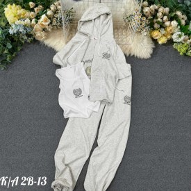 Костюм