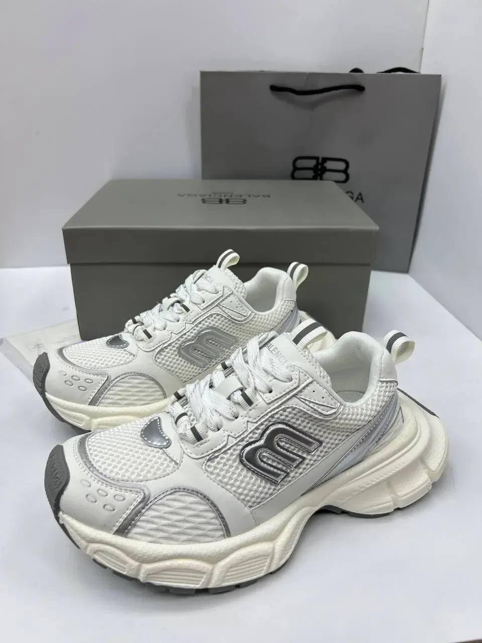 кроссовки женские balenciaga,баленсиага кроссовки в сетку,кроссовки balenciaga,женские кроссовки,кроссовки баленсиага
