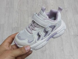 Кроссовки