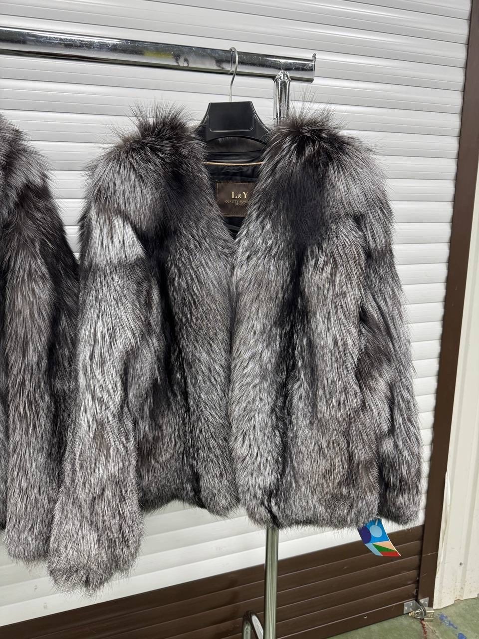 шуба короткая мужская из натурального меха чернобурки,мужская шуба из натурального меха чернобурки,шуба из чернобурки,шубка из чернобурки,полушубок из чернобурки