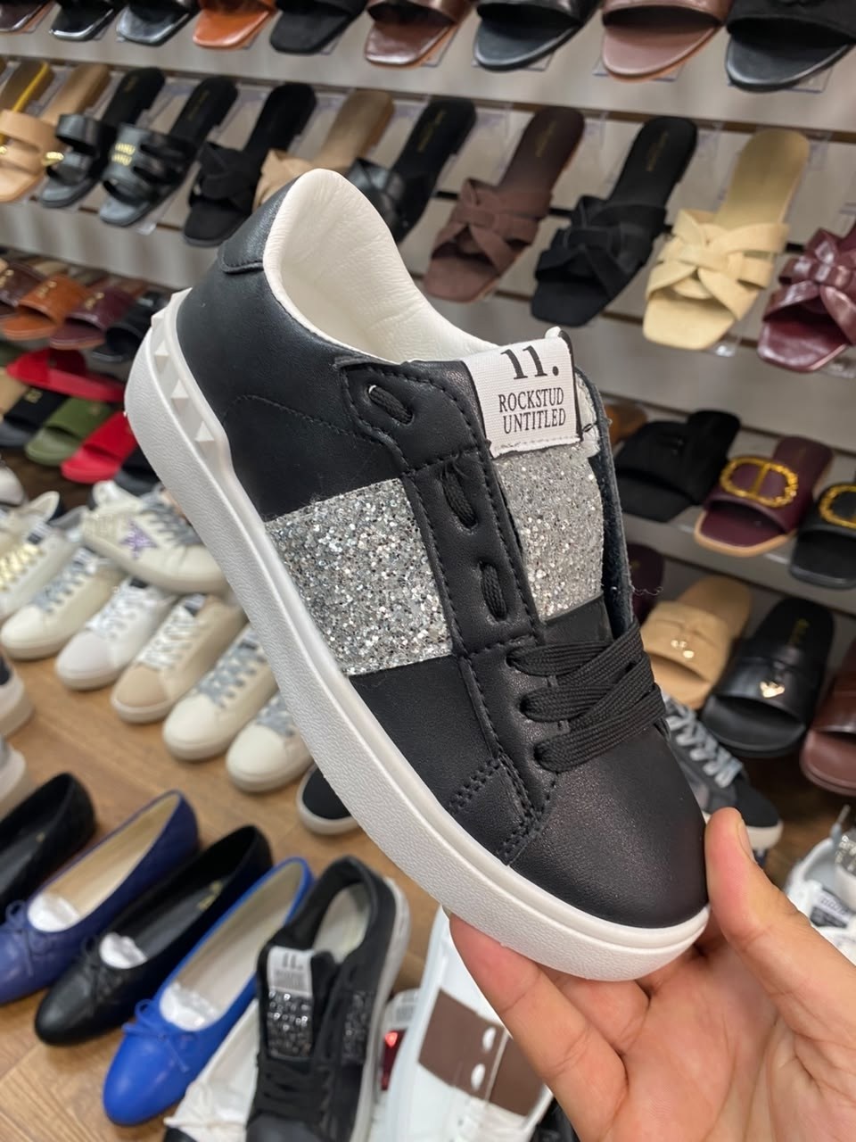 ,женские кроссовки,valentino кроссовки,кроссовки для женщин,модные кроссовки