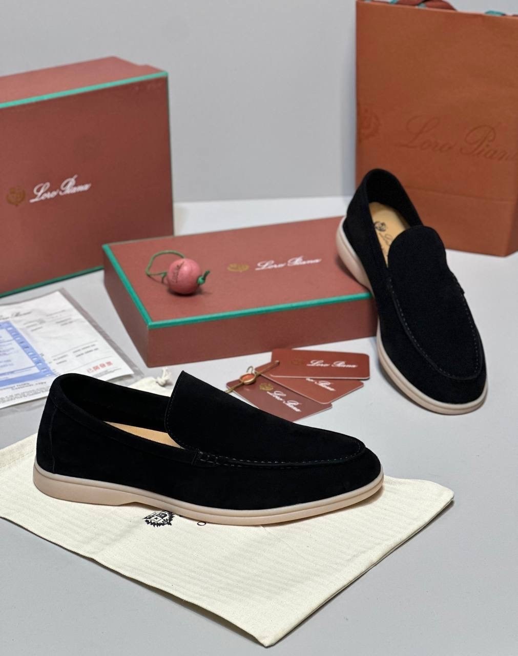 лоферы из натуральной замши loro piana,лоферы loro piana мужские,лоферы loro piana,замшевые лоферы loro piana,замшевые лоферы