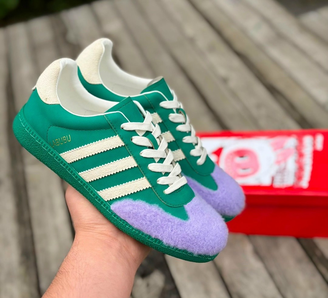 ,женские кроссовки,спортивная ,замшевые кроссовки,модные кроссовки