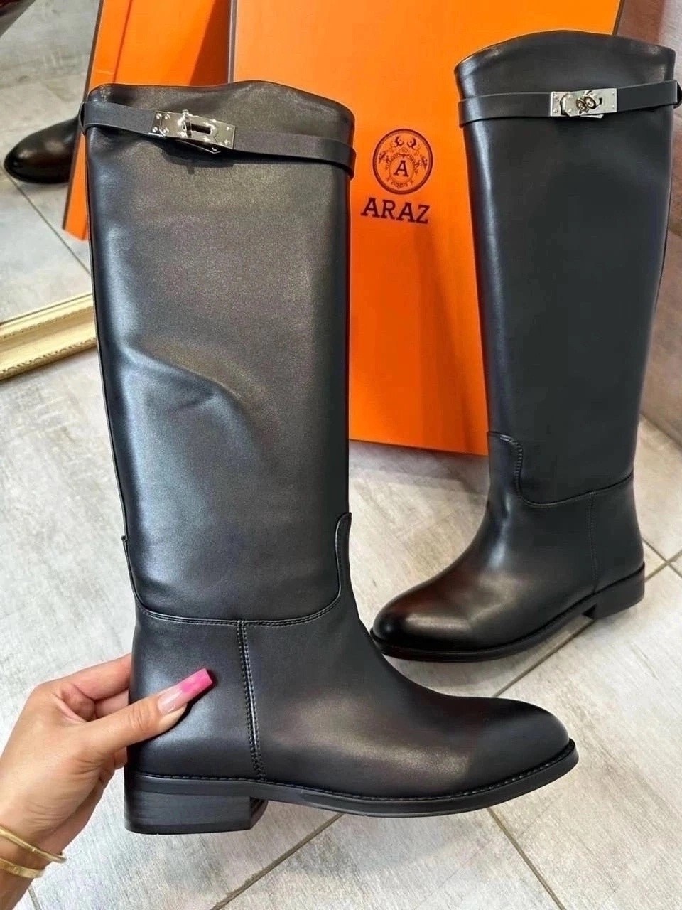 сапоги hermes,женские кожаные сапоги hermes чёрного цвета,сапоги эрмес,сапоги hermes жокейские,гермес сапоги женские