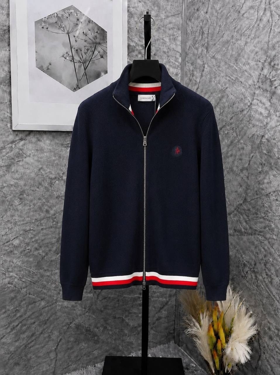 moncler кардиган с полосками на молнии синий,кардиган мужские,кофта на молнии,moncler мужская кофта чёрного цвета,кофта