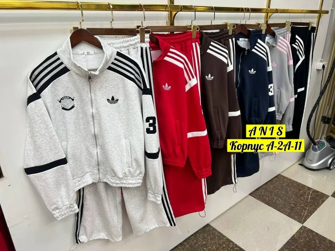 костюм спортивный женский adidas,белый спортивный костюм женский адидас,женский спортивный костюм,женский спортивный костюм на флисе,костюм спортивный