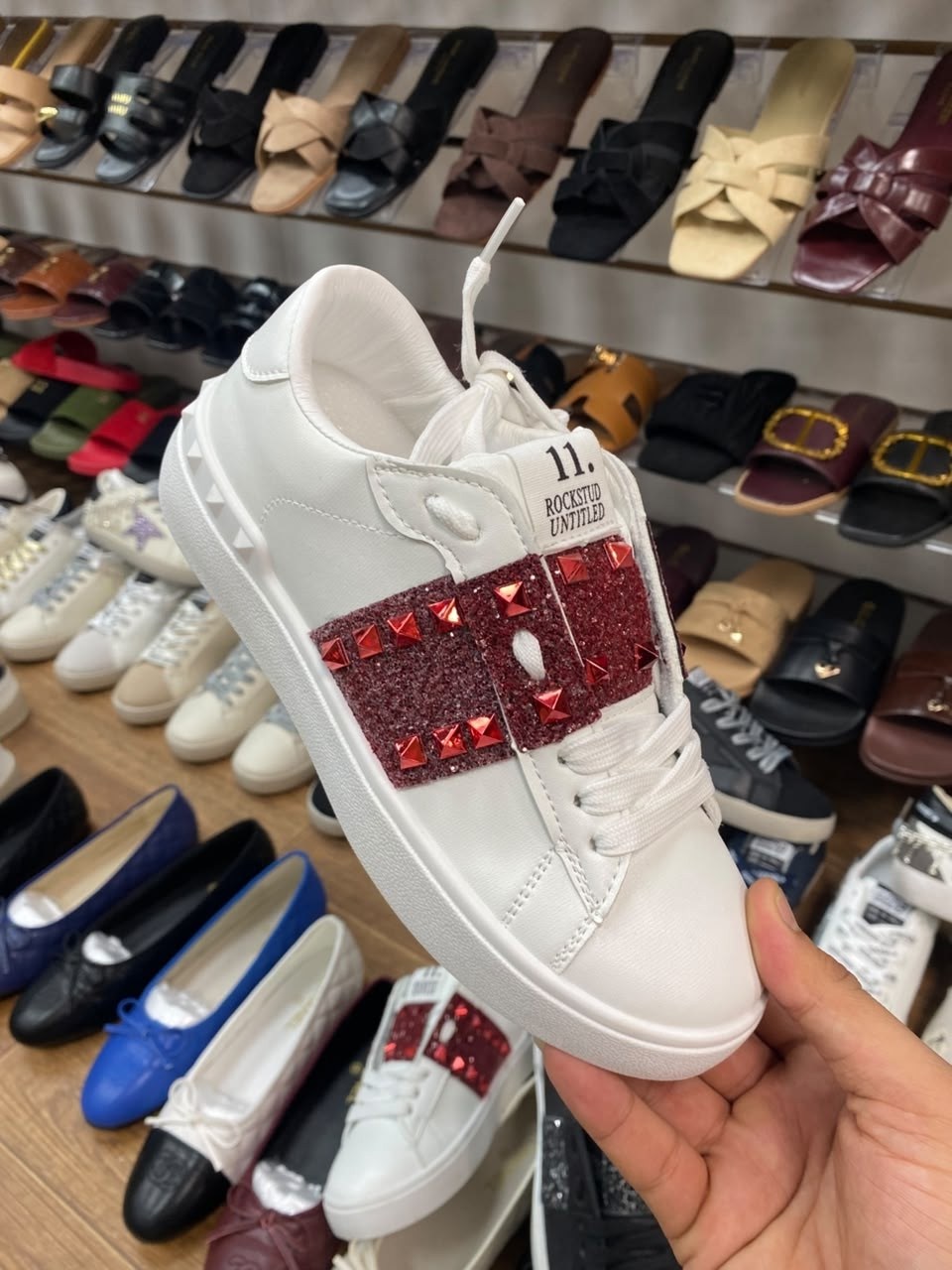 ,женские кроссовки,valentino кроссовки,кроссовки для женщин,модные кроссовки