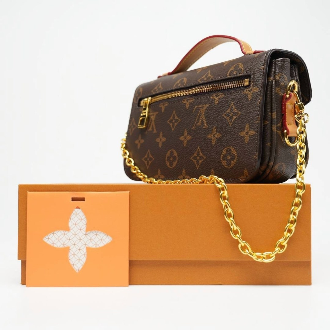 женская сумка louis vuitton,louis vuitton сумка,louis vuitton сумка pochette metis,луи виттон сумка,сумка клатч с ручкой lv metis pochette metis луи виттон монограмма