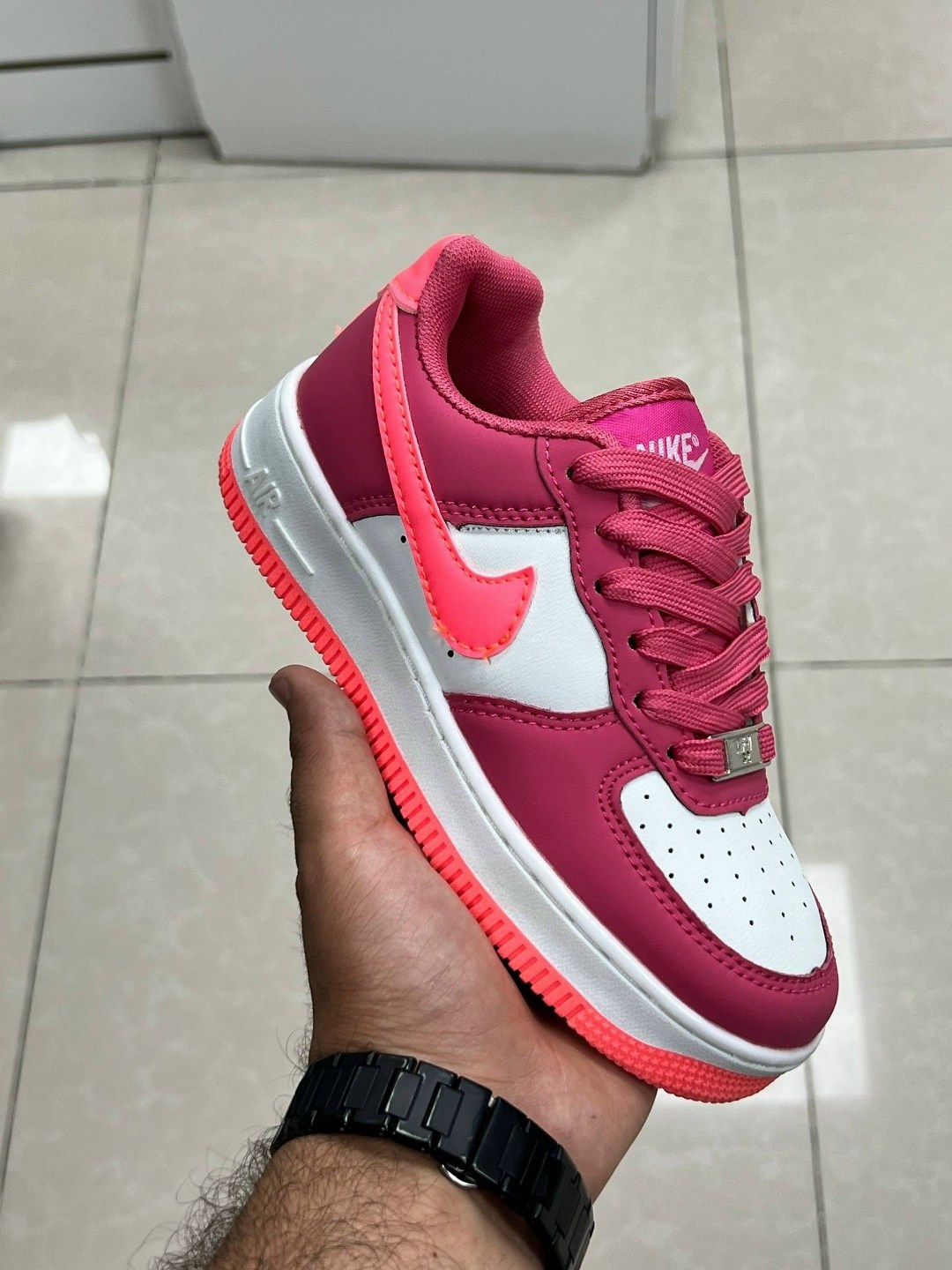 кроссовки nike sb dunk low racing 506,nike кроссовки sb dunk low,кроссовки мужской,кроссовки мужские nike sb dunk low,кроссовки известных брендов