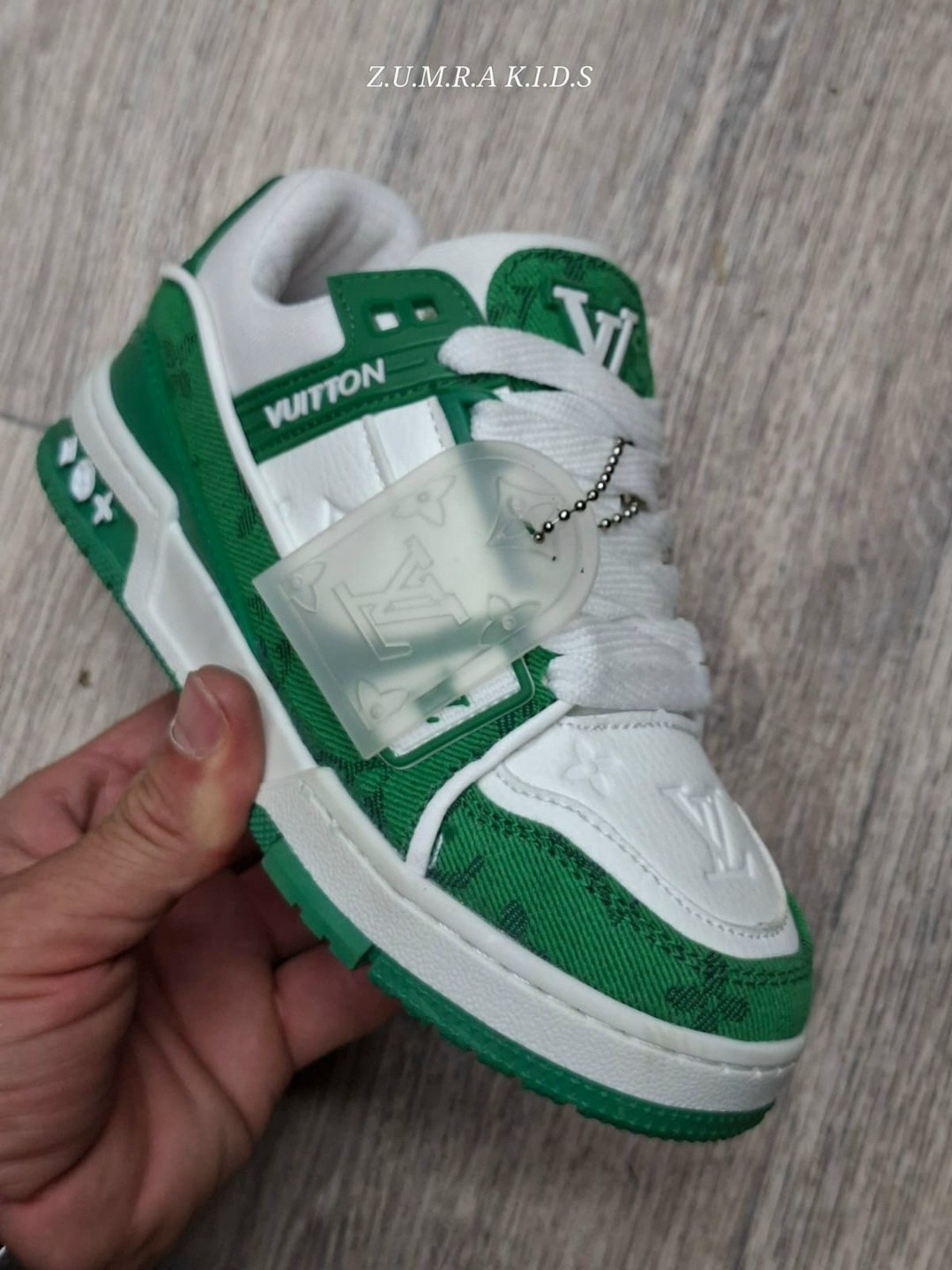 кроссовки louis vuitton,louis vuitton кроссовки мужские,кроссовки луи виттон trainer,луи витон зелёные кросовки,кроссовки louis vuitton trainer