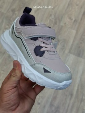 Кроссовки