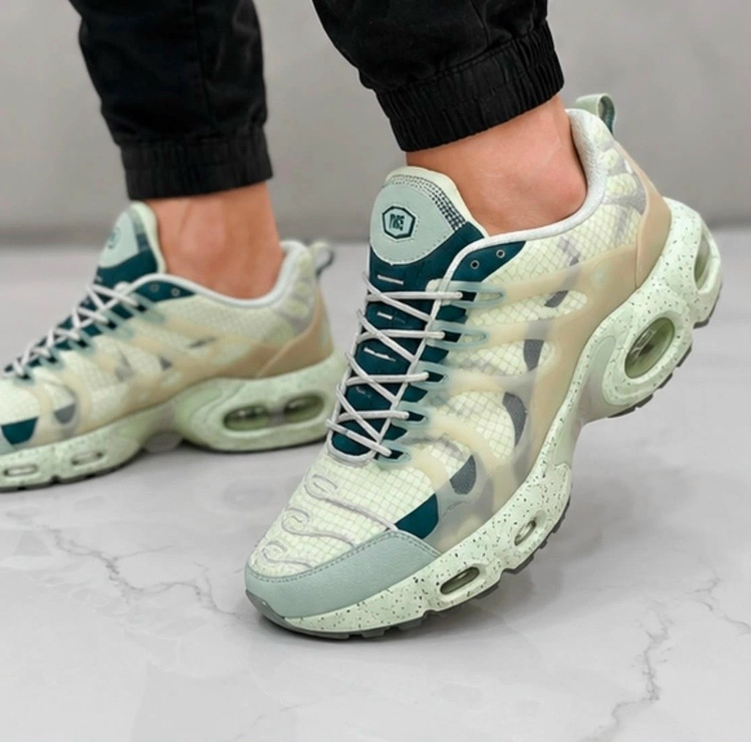 кроссовки nike air max plus tn,nike air max tn plus black,nike air max plus tn,кроссовки,nike air max plus