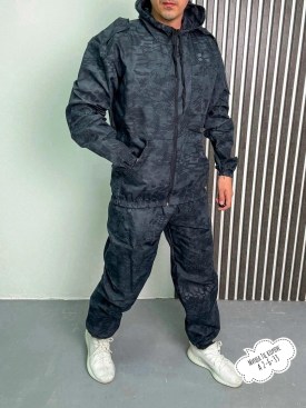 Костюм