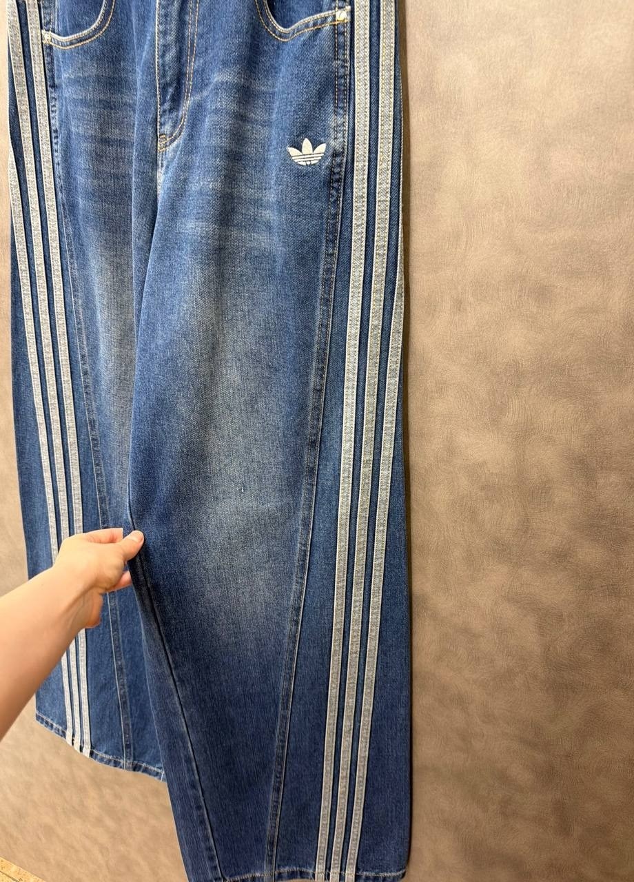 широкие джинсы adidas,джинсы adidas клеш,джинсы balenciaga adidas,джинсы adidas,мужские джинсы