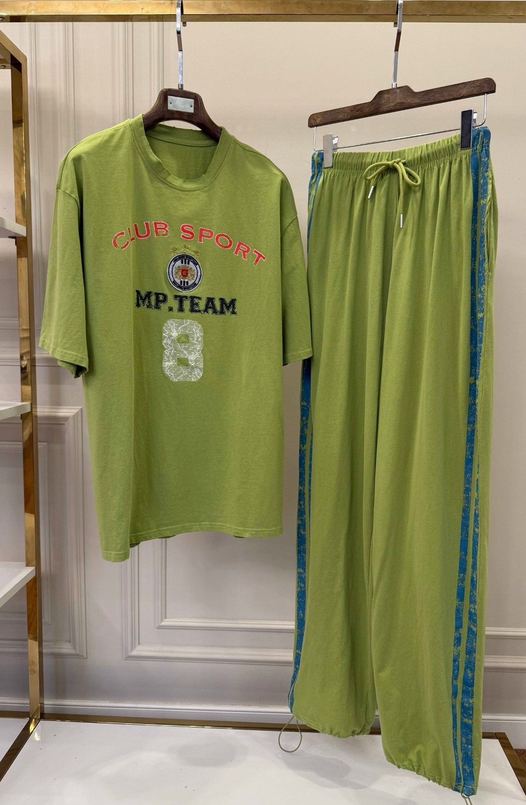 спортивные костюмы,женские костюмы,,одежд,костюм