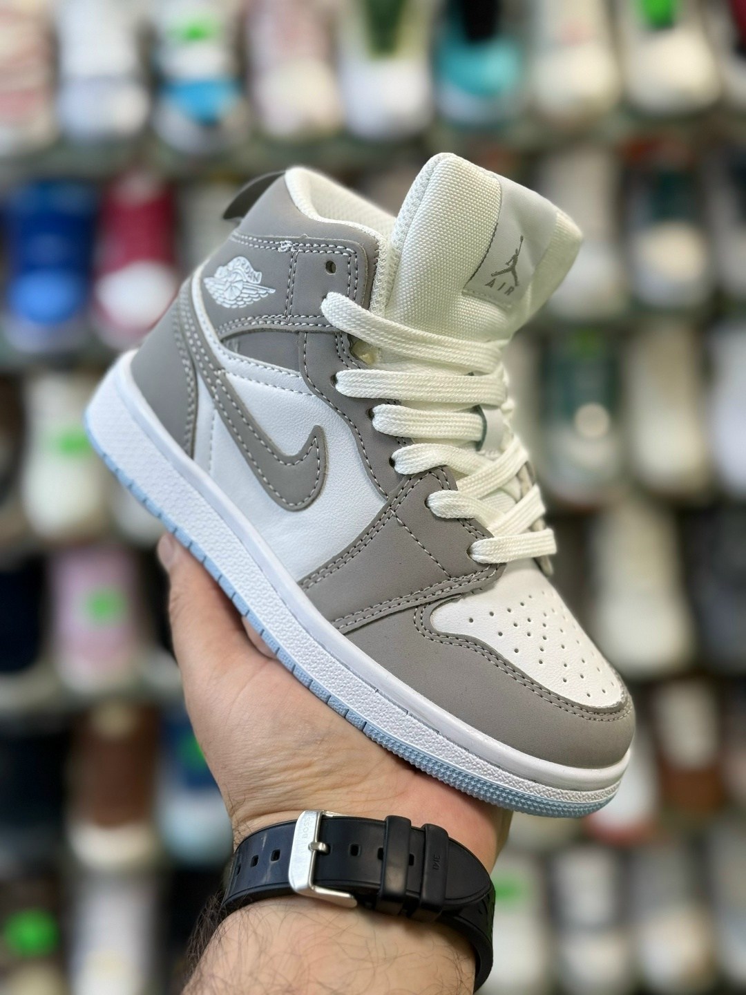 nike air jordan 1 mid milan,женские кроссовки nike air jordan 1,nike air jordan 1 mid,nike air jordan 1,кроссовки nike air jordan 1 retro high