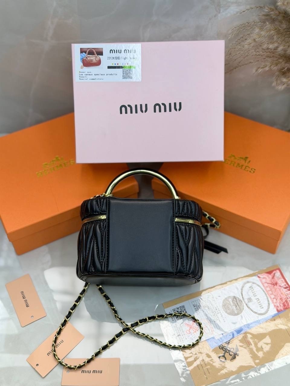 женская сумка miu miu,сумка miu miu,сумка через плечо в стиле miu miu,miu miu сумка на плечо,сумка стильная
