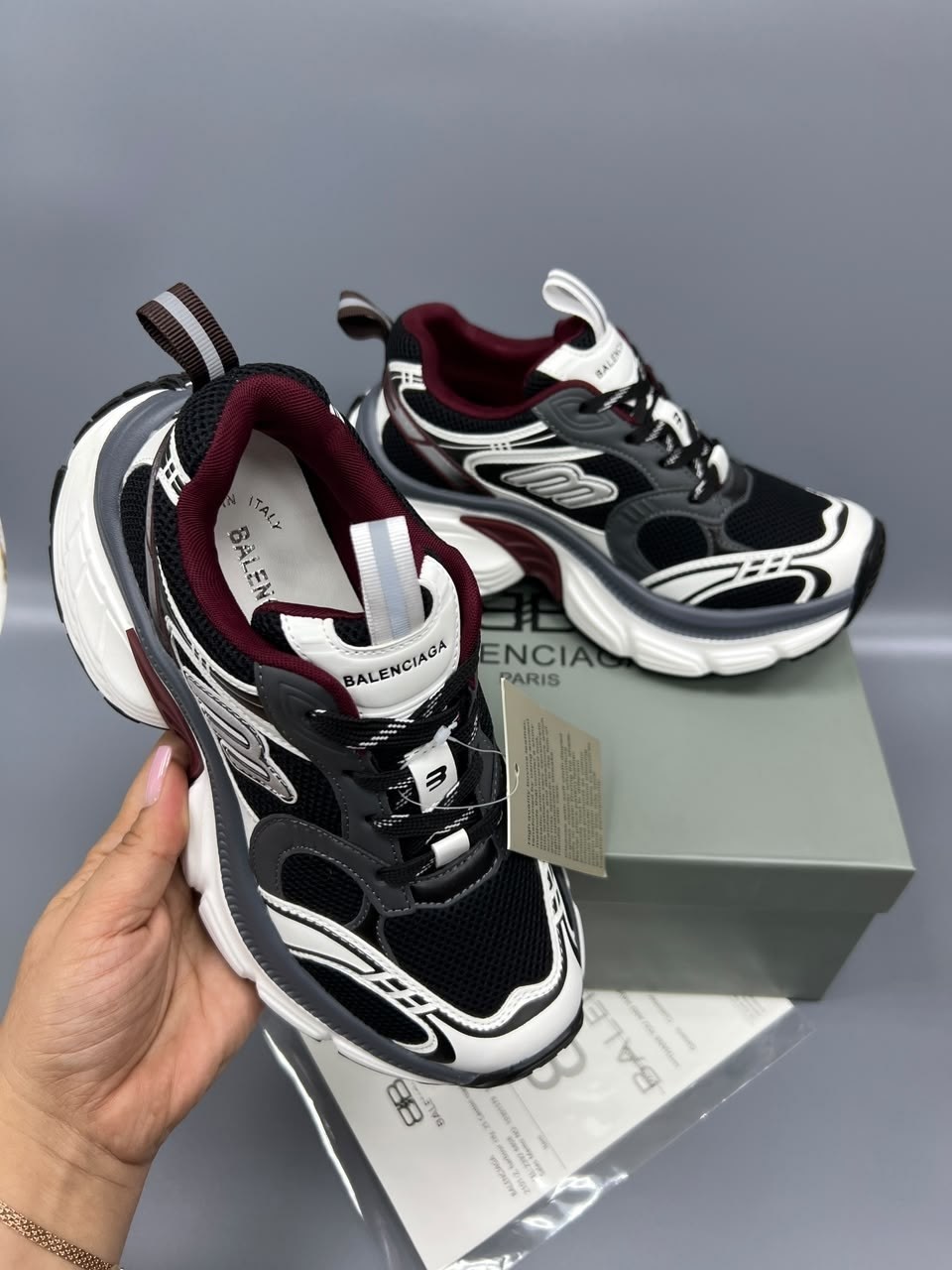 кроссовки женские balenciaga,кроссовки balenciaga,кроссовки balenciaga runner,кроссовки женскиe,спортивная