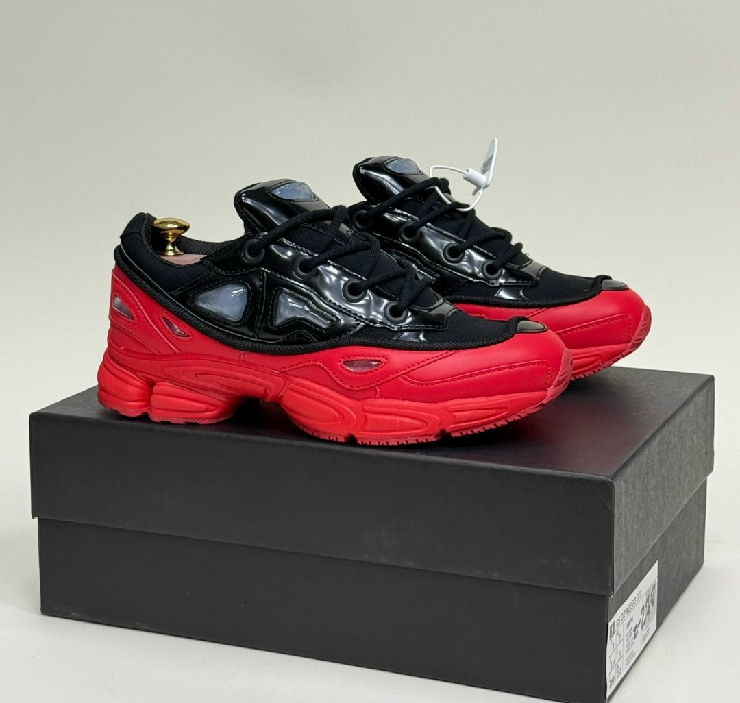 adidas ozweego 3 raf simons black scarlet,adidas raf simons ozweego 3,adidas by raf simons ozweego 3 красные с черным,кроссовки adidas raf simons x ozweego 3 'core black scarlet',adidas ozweego 3 raf