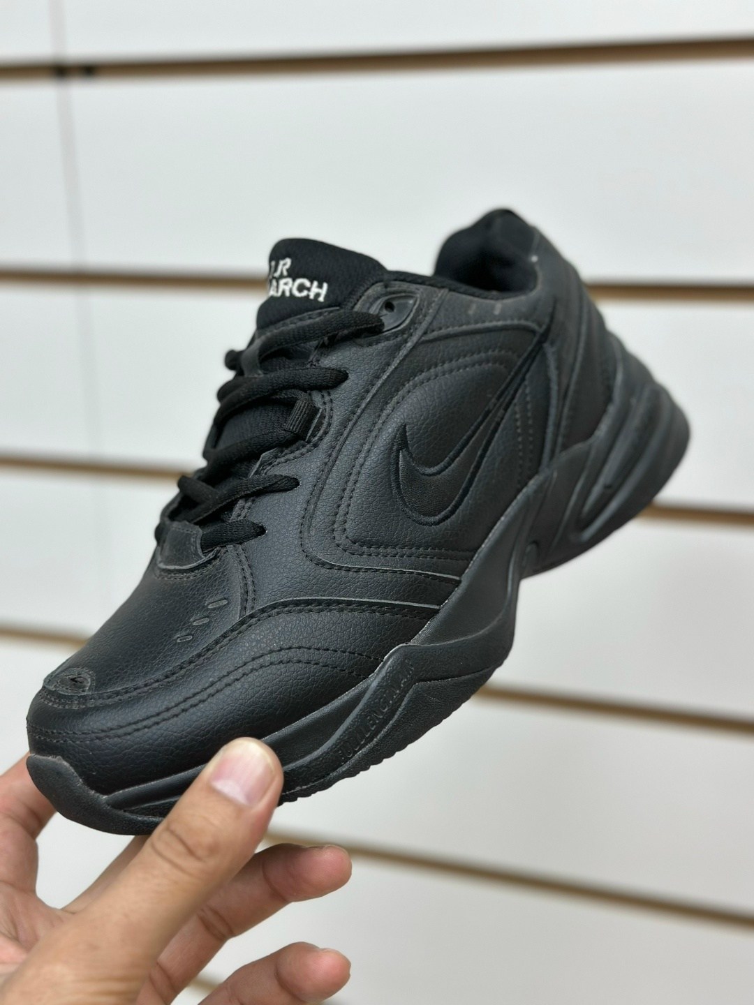 кроссовки nike air monarch iv,nike air monarch iv,кроссовки мужские nike air monarch iv,кроссовки nike air monarch,nike air monarch