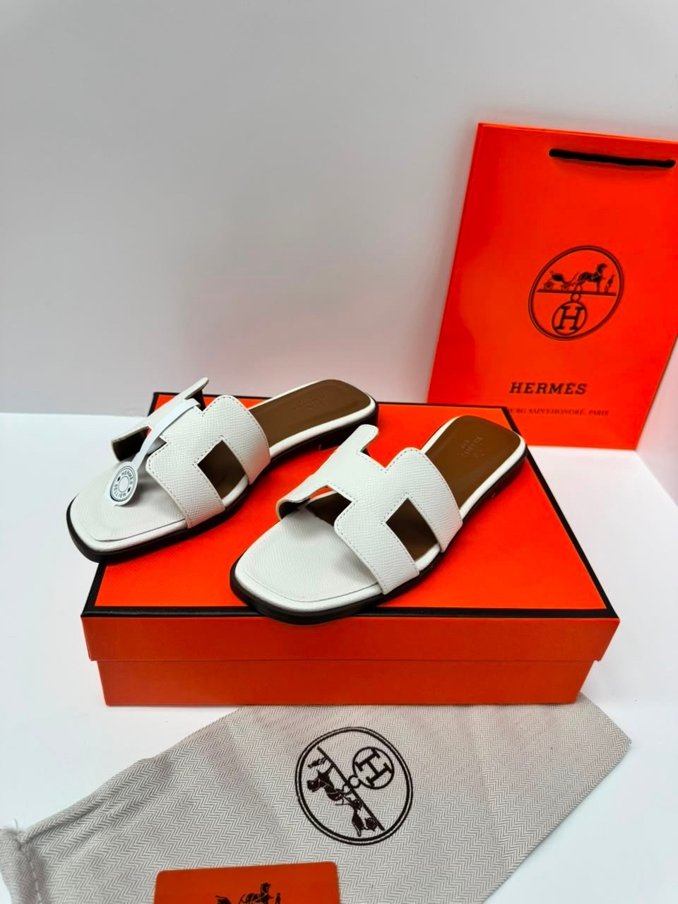 шлепки hermes женские,шлепки эрмес оригинал,шлепки эрмес,хермес тапочки 2026,шлепанцы hermes