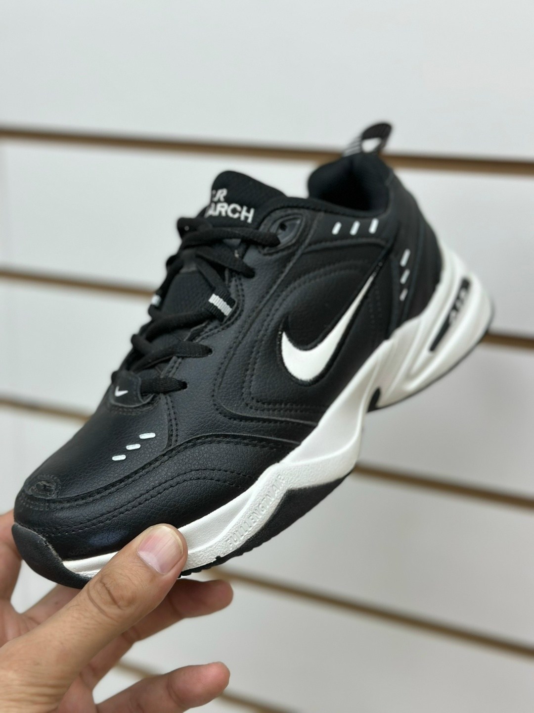 кроссовки nike air monarch iv,nike air monarch iv,кроссовки мужские nike air monarch iv,кроссовки nike air monarch,nike air monarch