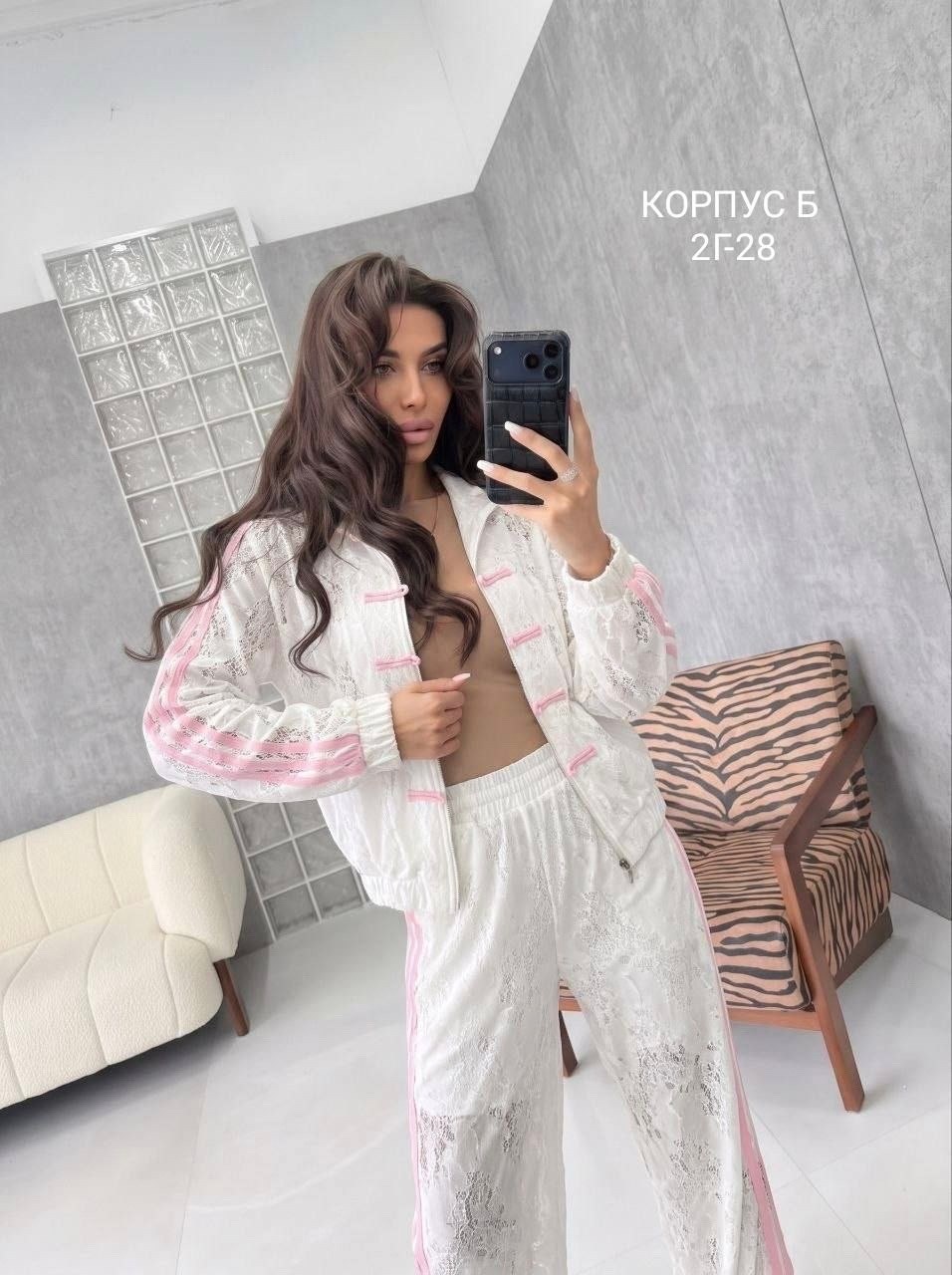 стильные костюмы,женский костюм,женский спортивный костюм,костюм белый,повседневный костюм
