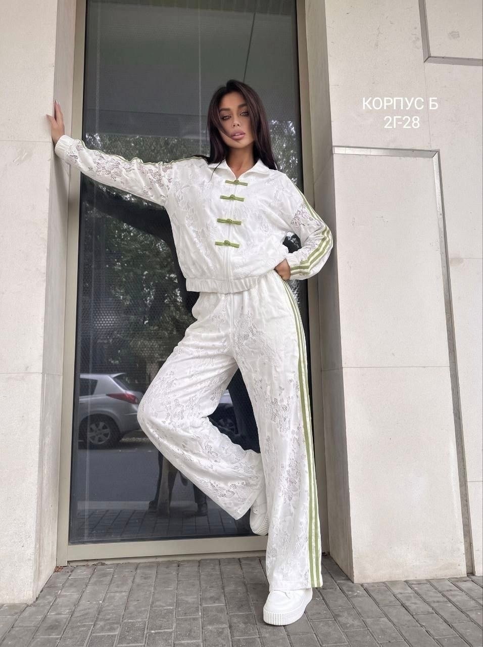 стильные костюмы,женский костюм,женский спортивный костюм,костюм белый,повседневный костюм
