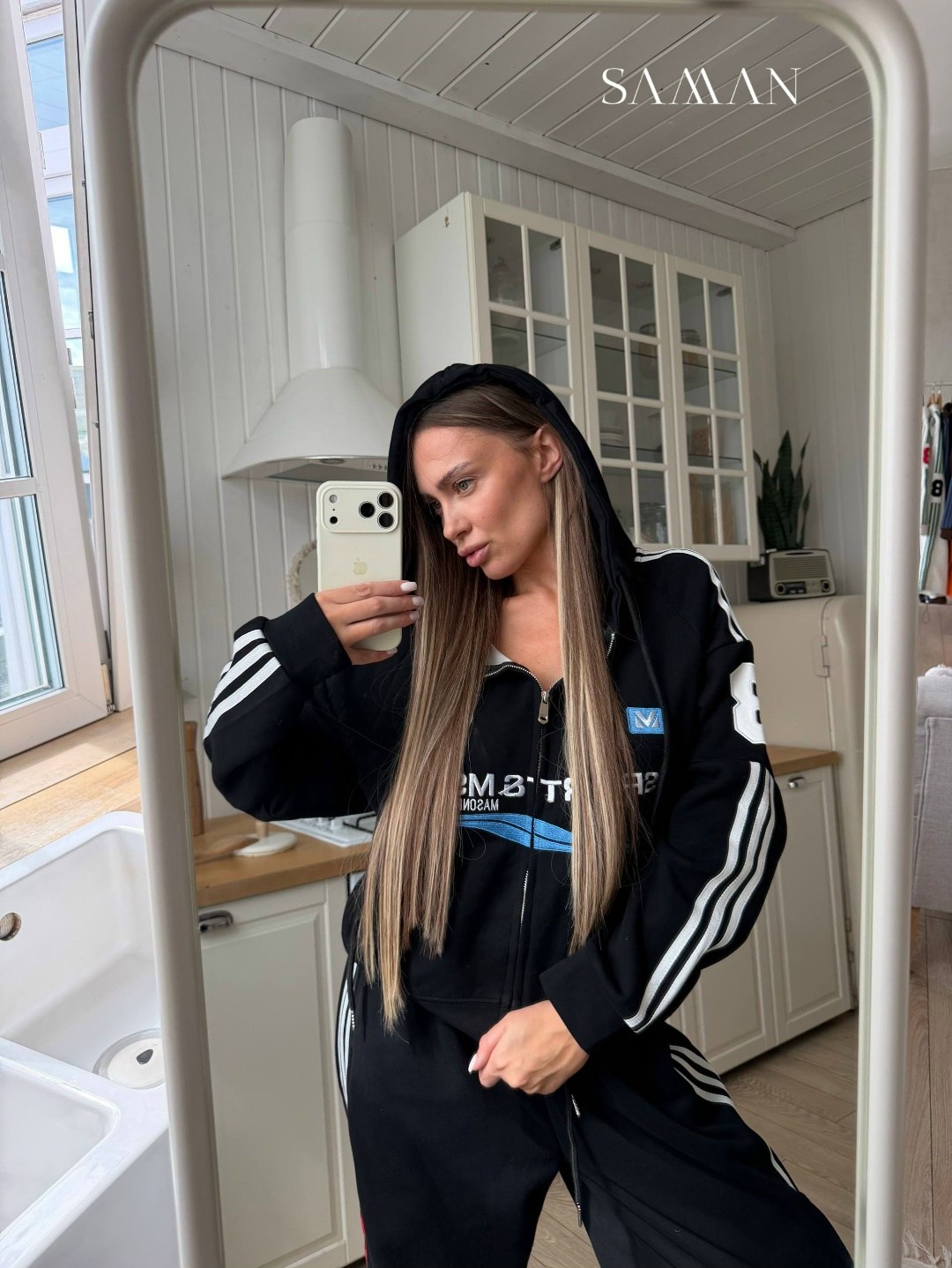женский спортивный костюм,спортивный костюм оранжевый celine,оранжевые спортивные костюмы,оранжевый костюм,спортивные костюмы черно оранжевые