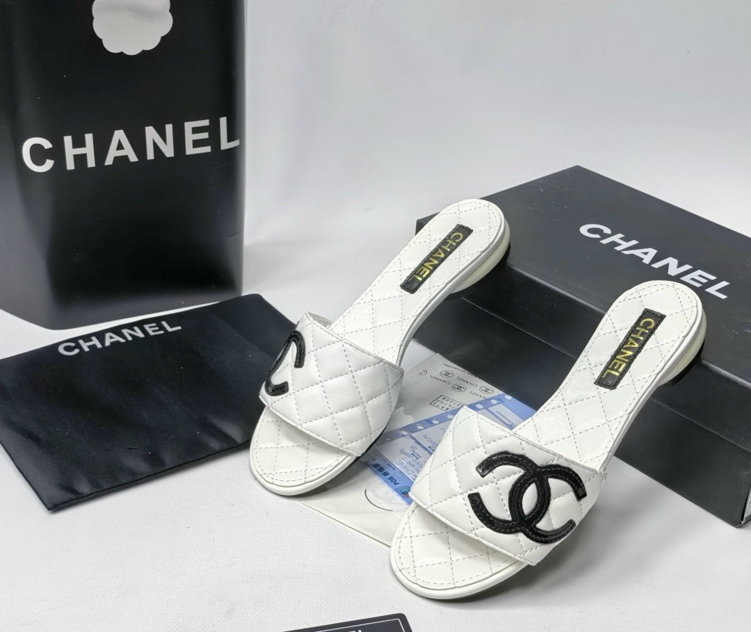 шлепанцы chanel,тапочки женские chanel,босоножки chanel,тапочки chanel,шлепки шанель