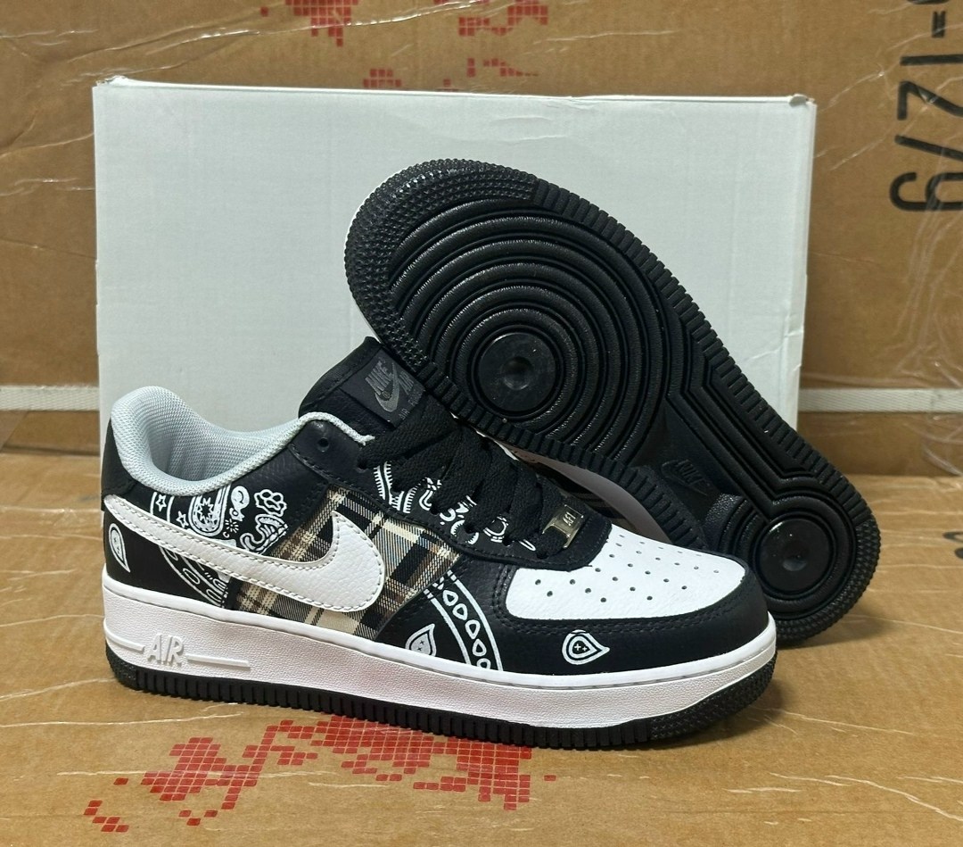 мужские кроссовки nike air force 1 low,кроссовки travis scott x nike air force 1 low,кроссовки nike air force 1 low travis scott,кросcовки nike air force 1,sb dunk low travis scott nike