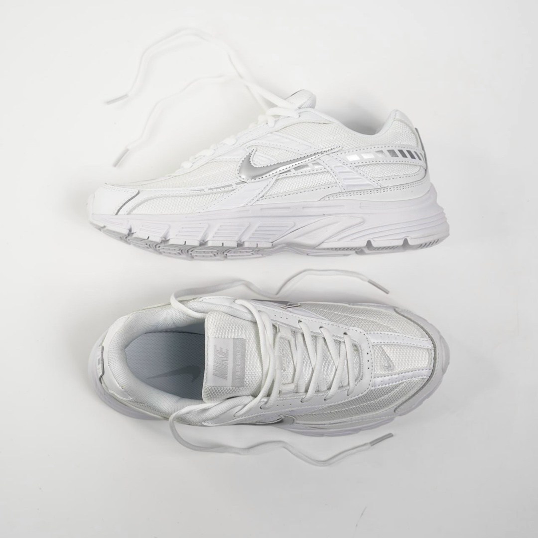 кроссовки nike initiator,nike initiator белые,женские кроссовки nike initiator тканевые белые,женские кроссовки nike,кроссовки женские nike initiator белые 39 eu
