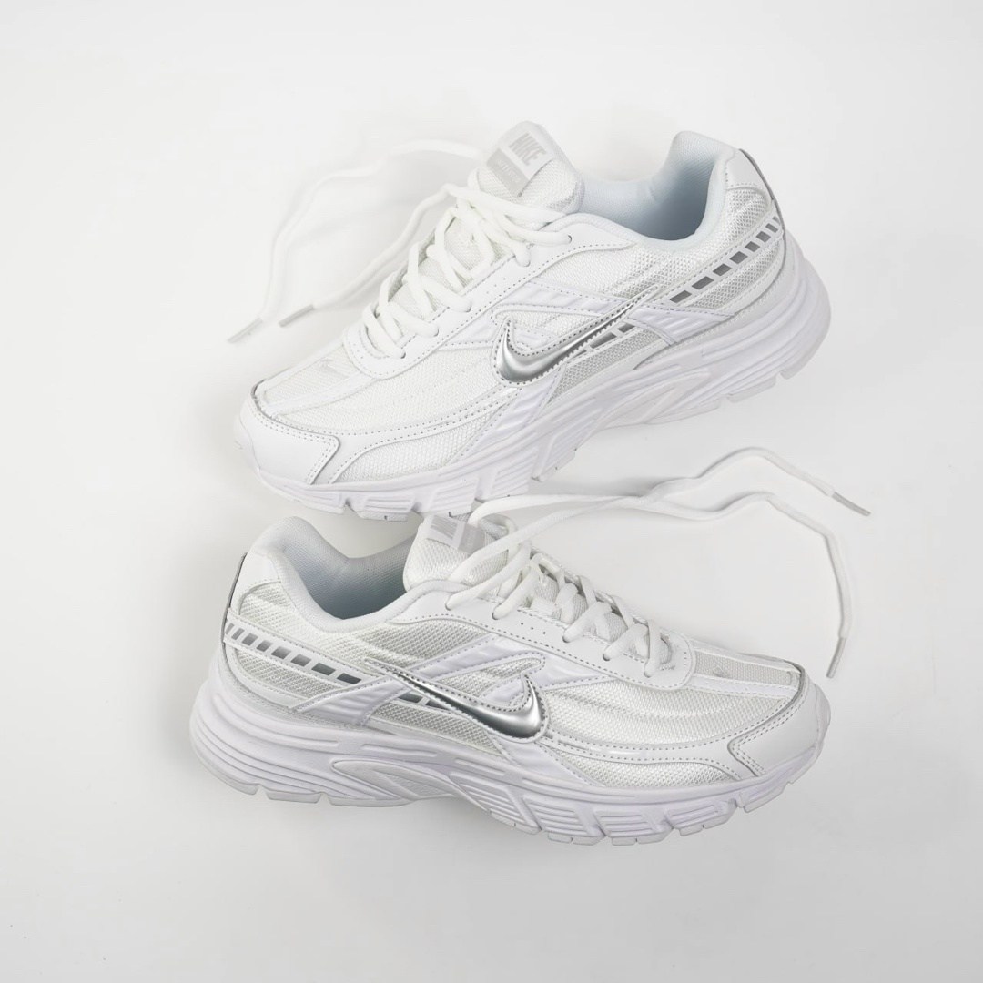 кроссовки nike initiator,nike initiator белые,женские кроссовки nike initiator тканевые белые,женские кроссовки nike,кроссовки женские nike initiator белые 39 eu
