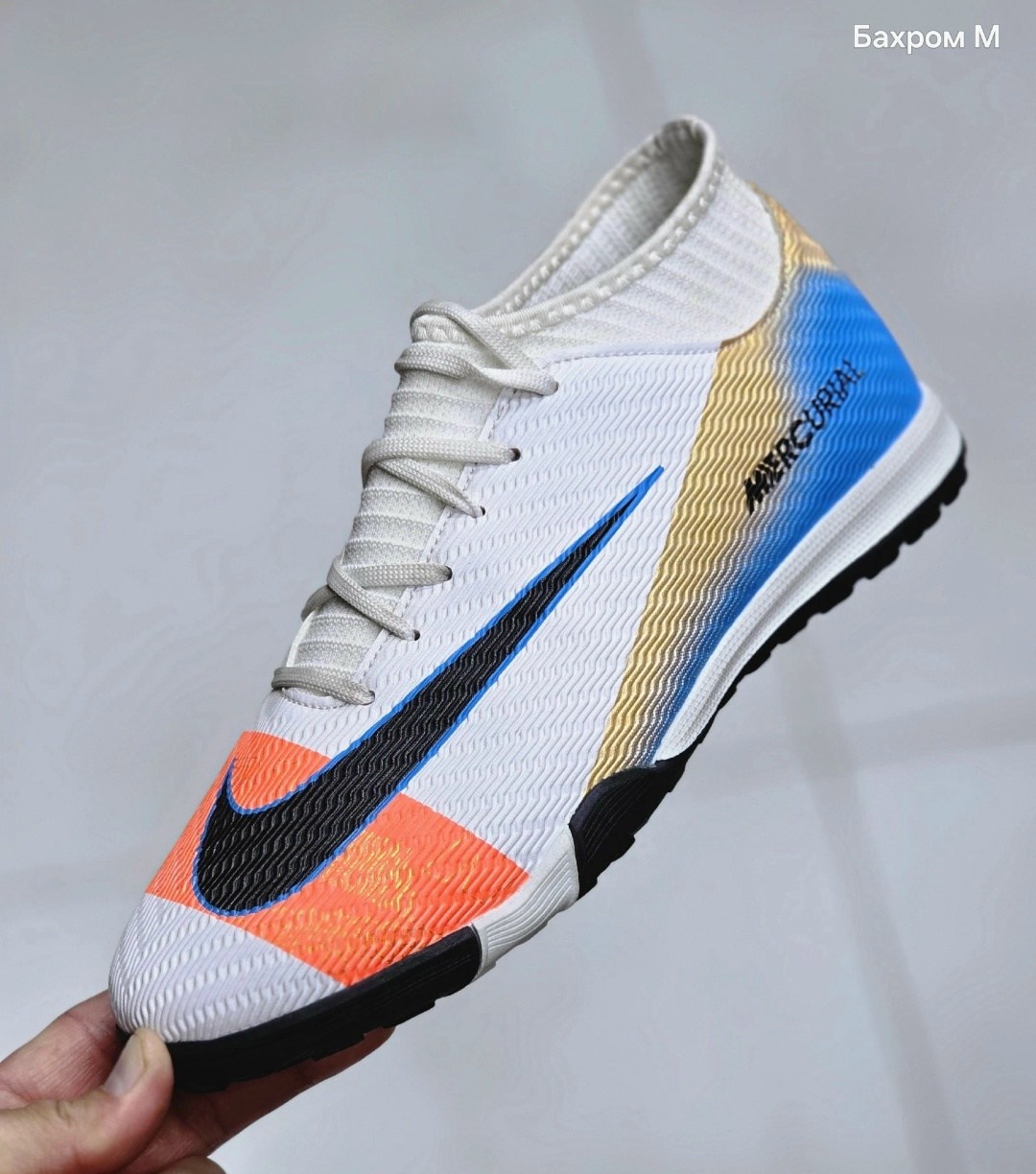 сороконожки nike air zoom mercurial vapor xv,футбольные бутсы сороконожки,бутсы найк сороконожки,сороконожки футбольные,сороконожки nike
