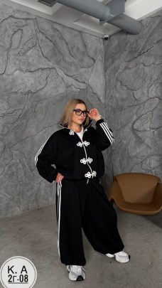 Костюм