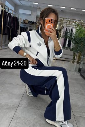 Костюм