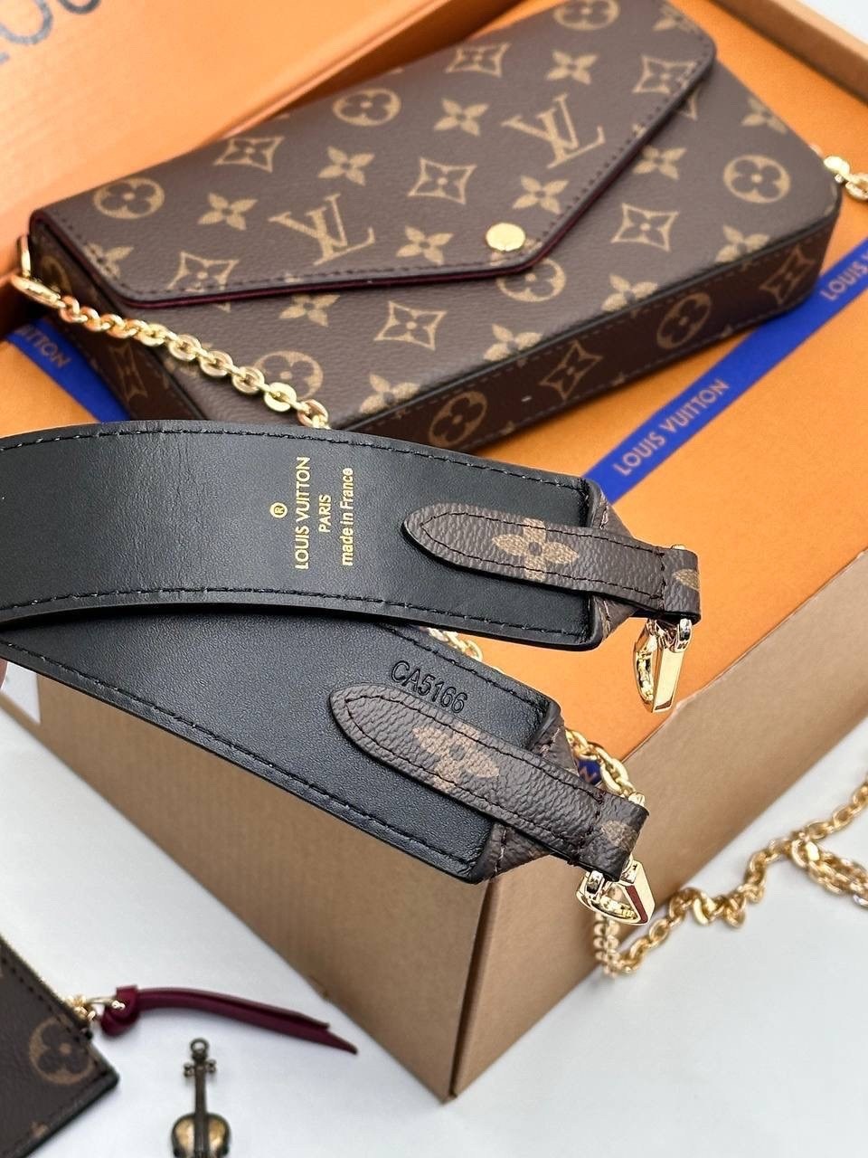 сумка louis vuitton felicie,louis vuitton сумка,louis vuitton сумка на плечо,сумка клатч louis vuitton,клатчи луи виттон