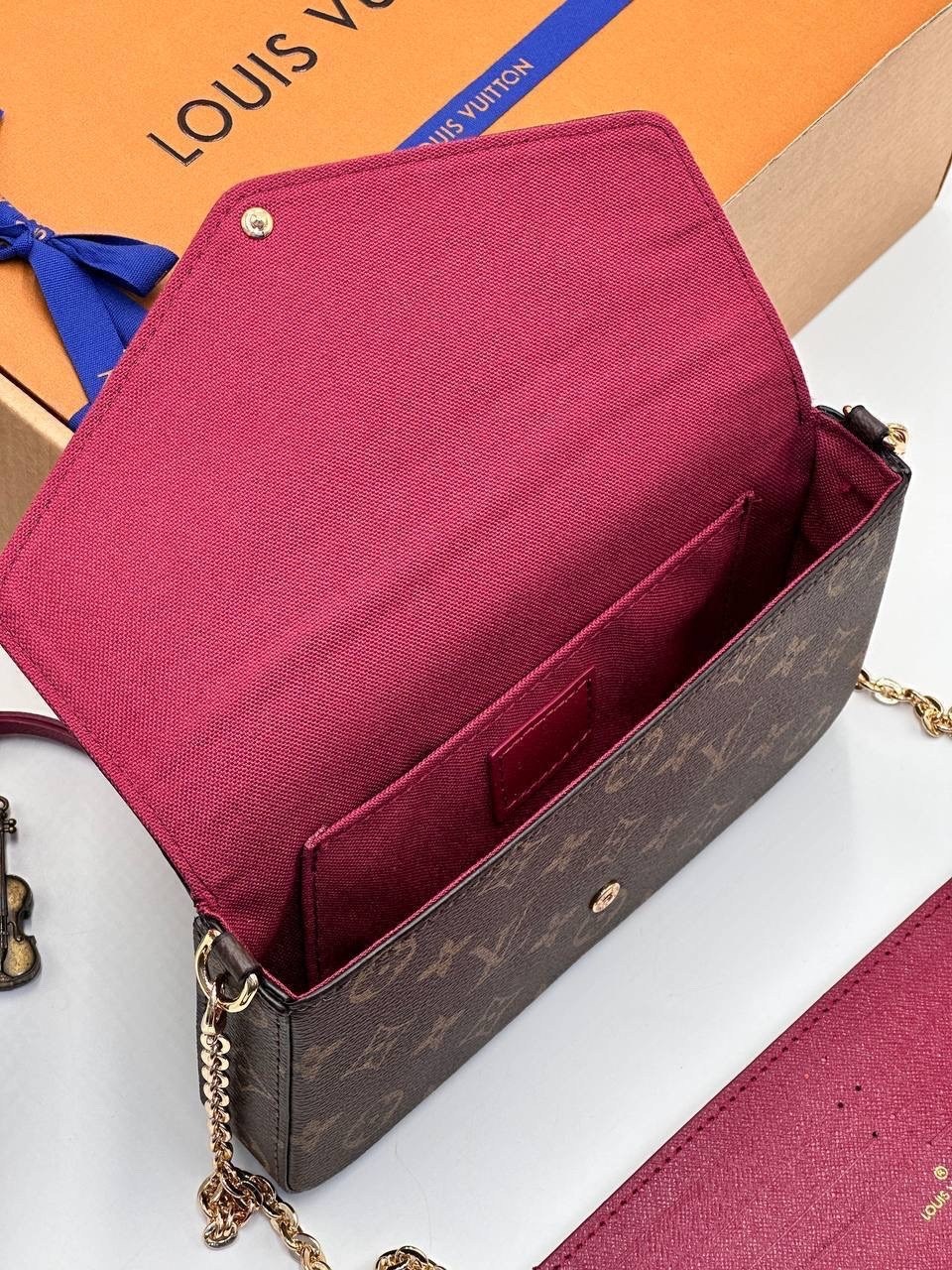 сумка louis vuitton felicie,louis vuitton сумка,louis vuitton сумка на плечо,сумка клатч louis vuitton,клатчи луи виттон