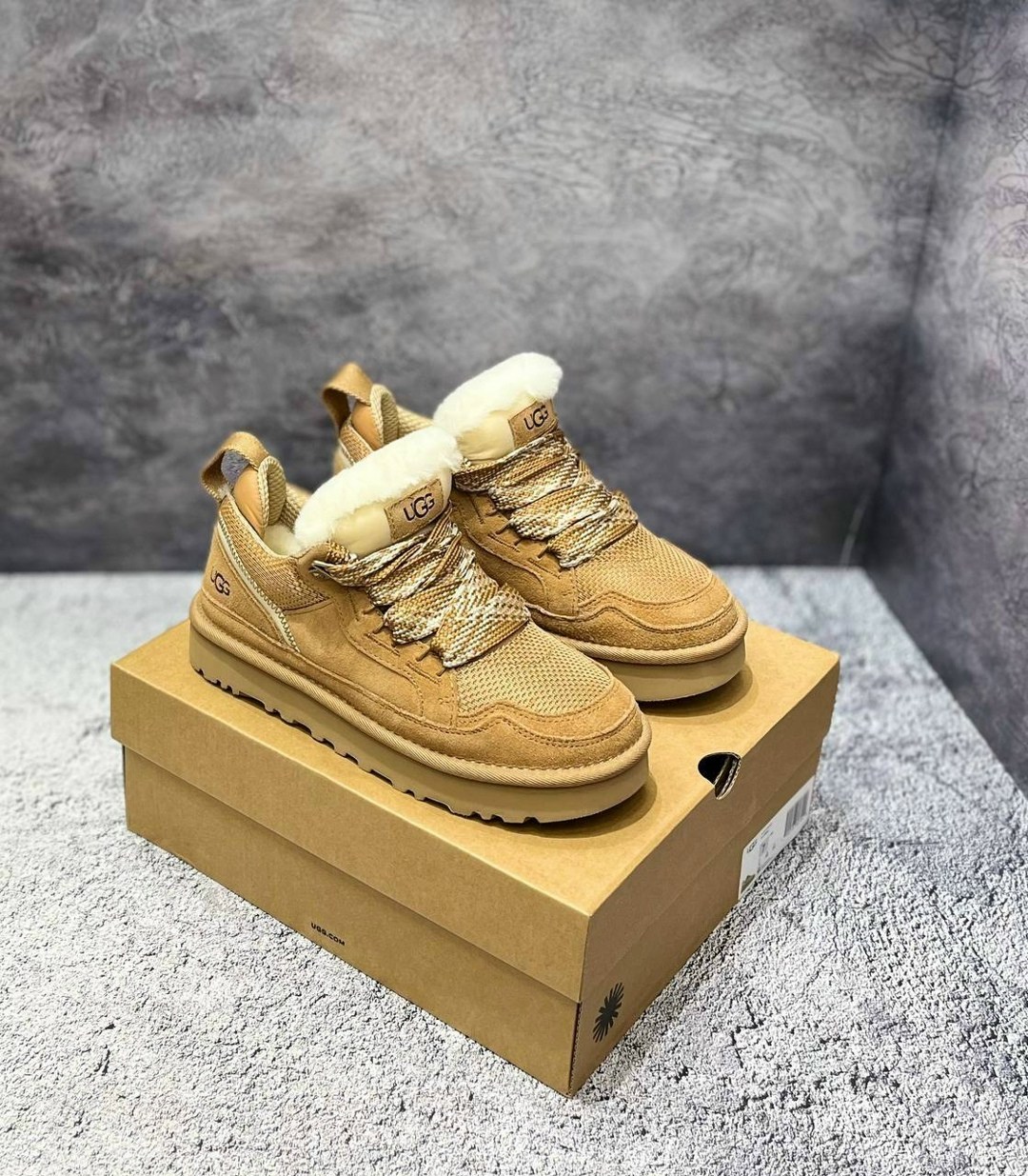кроссовки ugg lowmel black бежевые,кроссовки ugg,замшевые кроссовки,ботинки зимние,