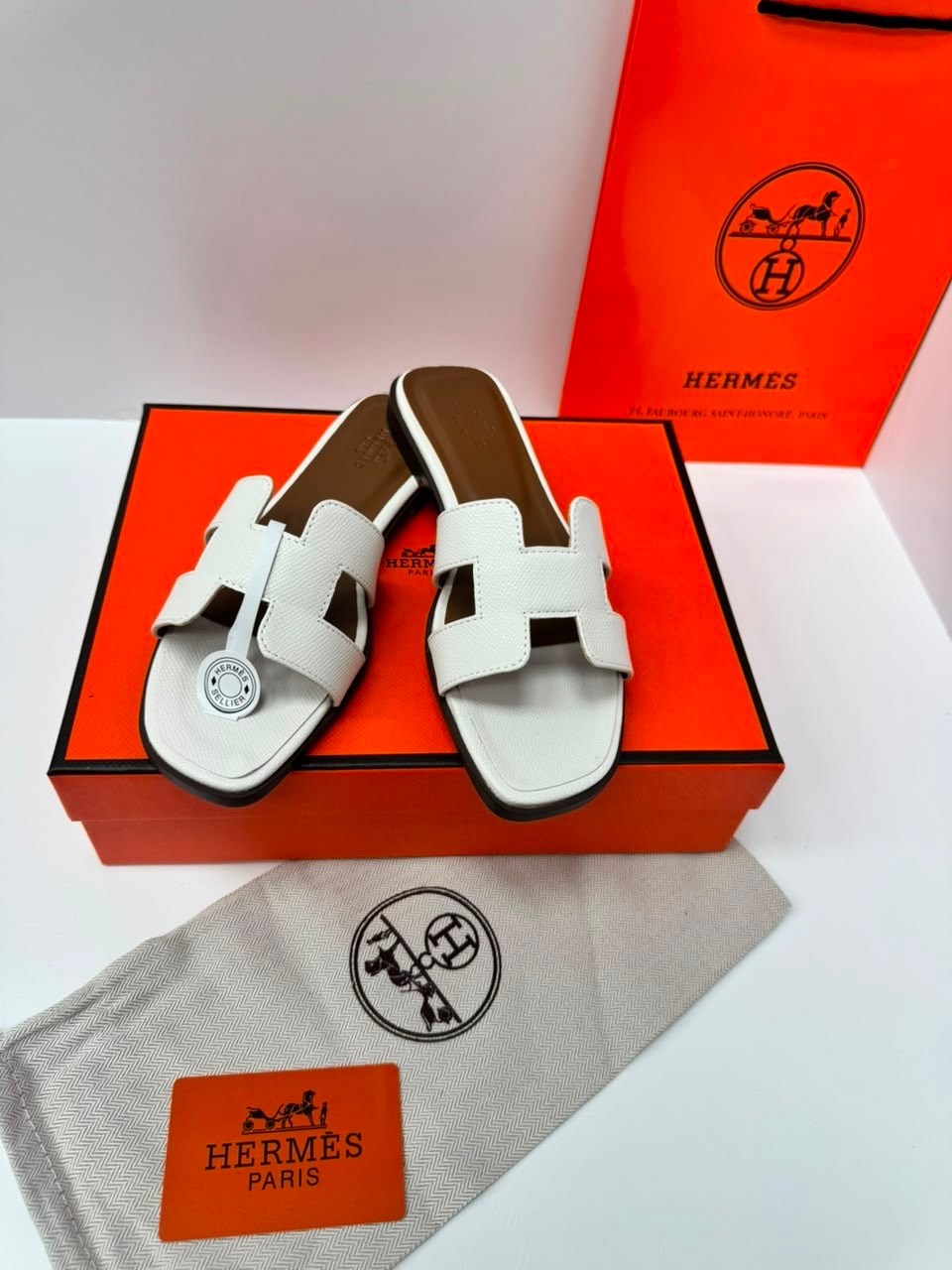 шлепки hermes женские,шлепки эрмес оригинал,шлепки эрмес,хермес тапочки 2026,шлепанцы hermes