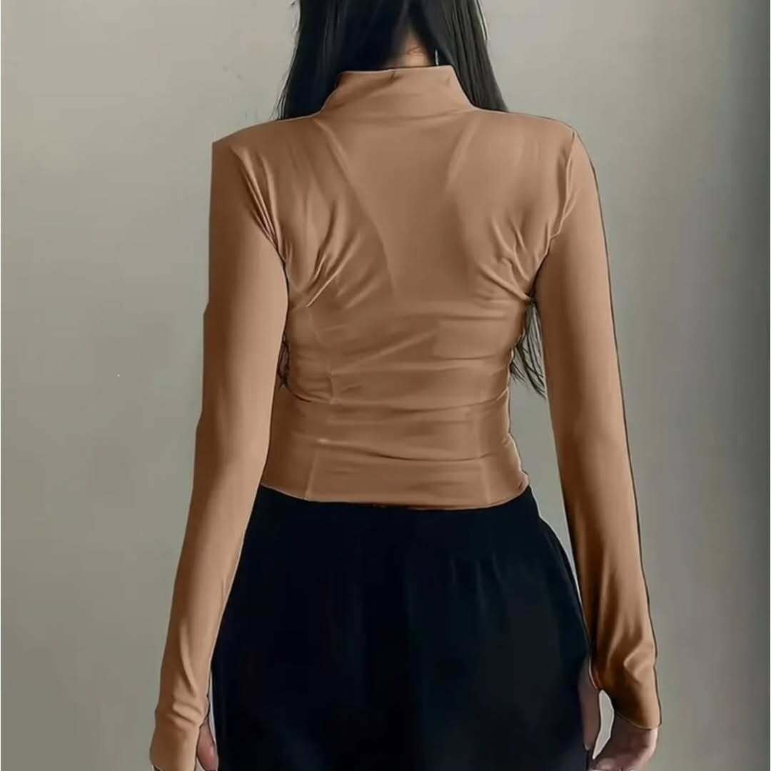 женская спортивная куртка slim fit,cпортивная кофта,куртка спортивная,спортивные костюм,стиль одежды спортивный