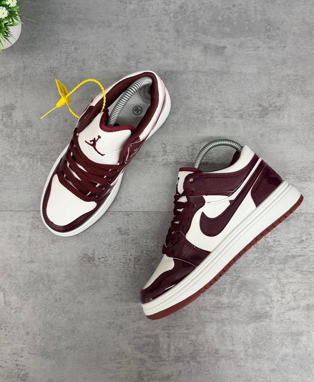 nike air jordan 1 mid,nike air jordan 1 mid se,кроссовки бордовые, женская,кроссовки женскиe