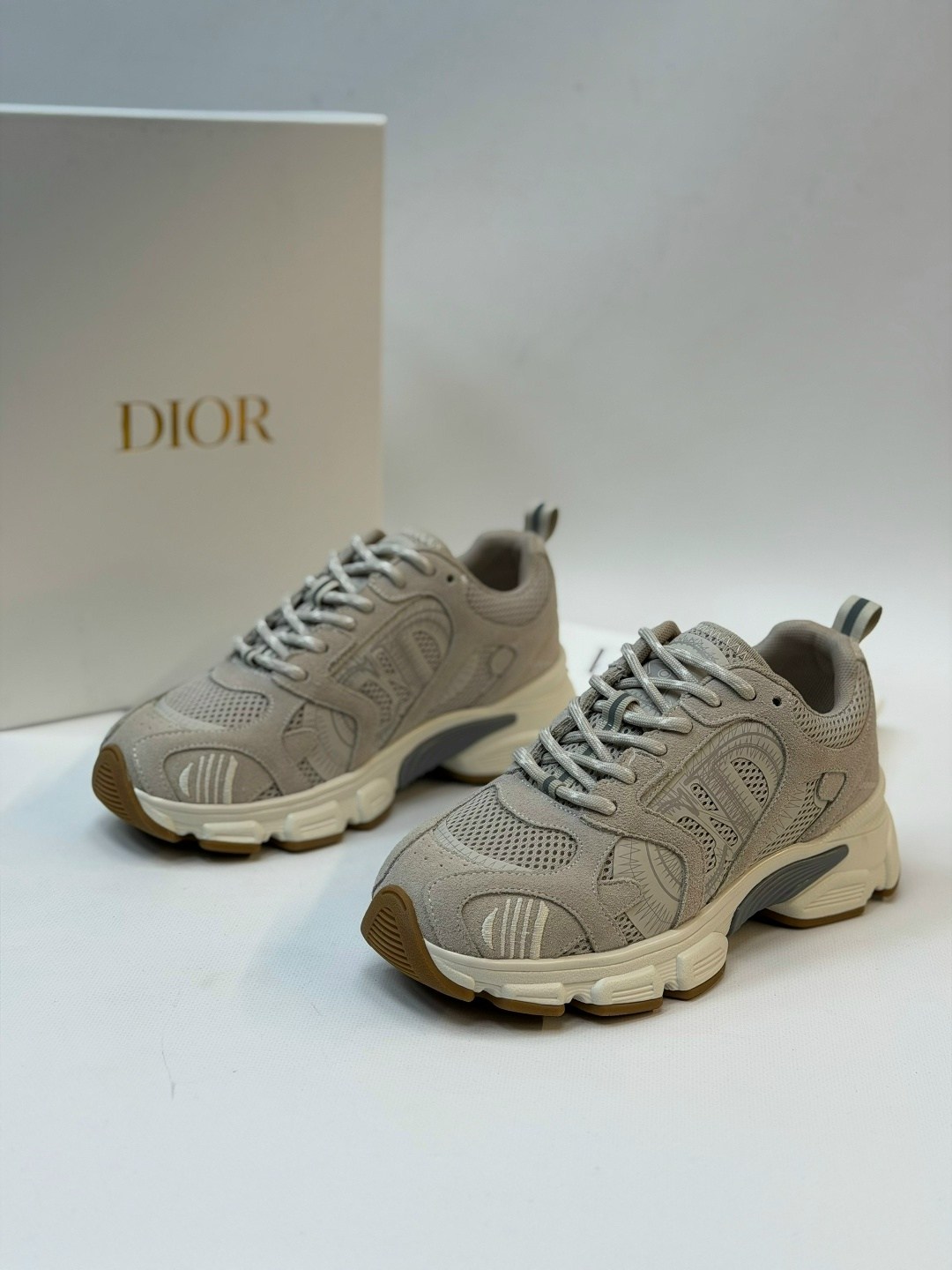 кроссовки женскиe,dior кроссовки,кроссовки,кроссовки бежевые,диор кроссовки женские