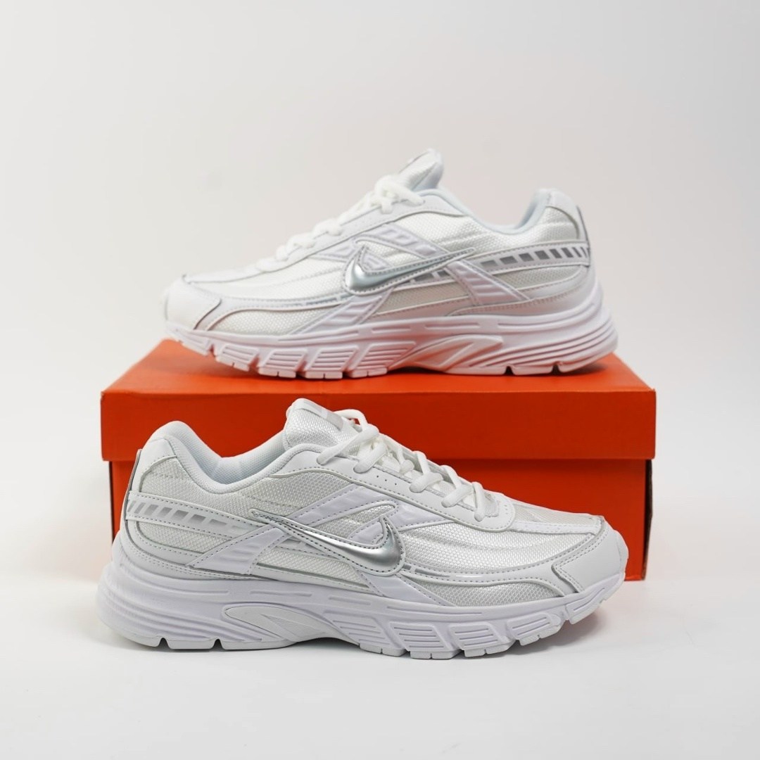 кроссовки nike initiator,nike initiator белые,женские кроссовки nike initiator тканевые белые,женские кроссовки nike,кроссовки женские nike initiator белые 39 eu