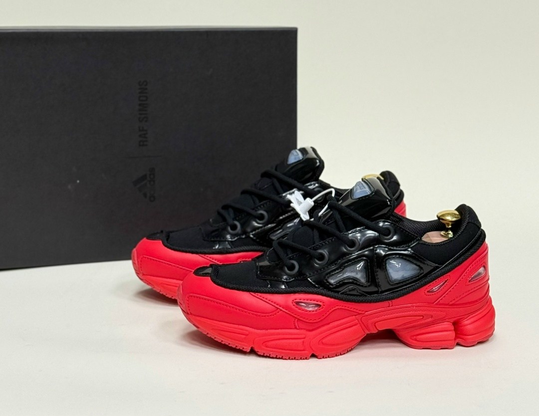 adidas ozweego 3 raf simons black scarlet,adidas raf simons ozweego 3,adidas by raf simons ozweego 3 красные с черным,кроссовки adidas raf simons x ozweego 3 'core black scarlet',adidas ozweego 3 raf