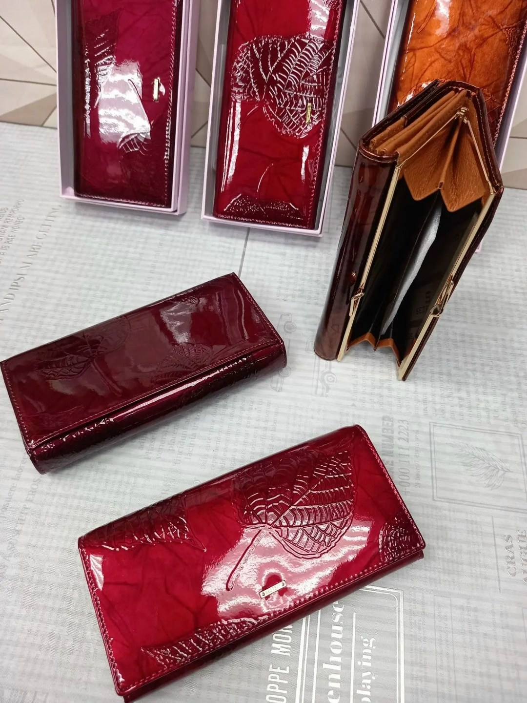 кошелёк женский из натуральной кожи с,кошелек женский,кошелек женский натуральная кожа портмоне,кошелек женский натуральная кожа красный,красный женский кошелек