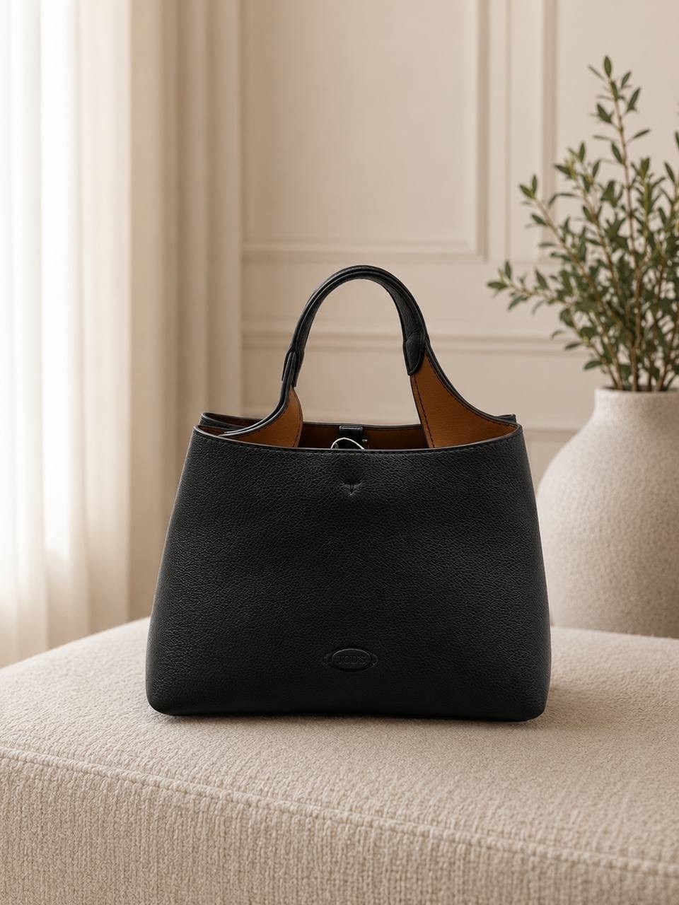 кожаная сумка тоут с подвеской логотипом tod's коричневый,женская сумка,модная сумка,сумка,сумка-тоут