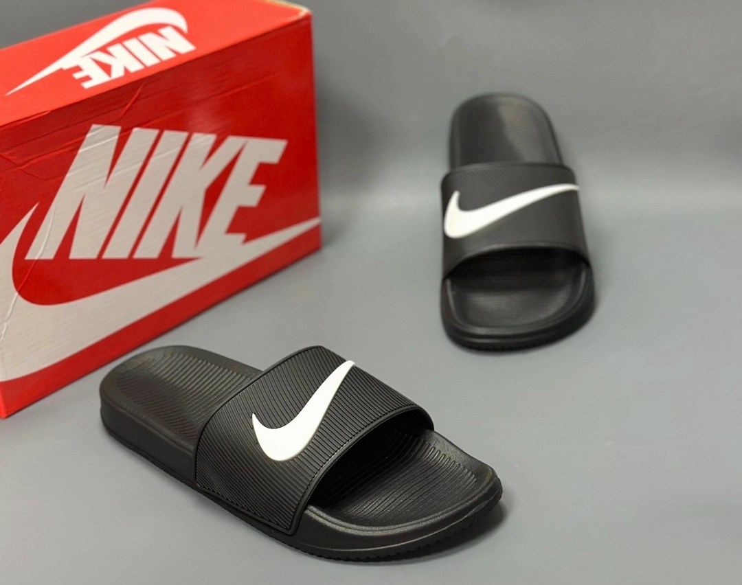 шлепанцы adidas,adidas adilette comfort slides,adidas шлепки 2026,adidas slides,adidas adilette comfort
